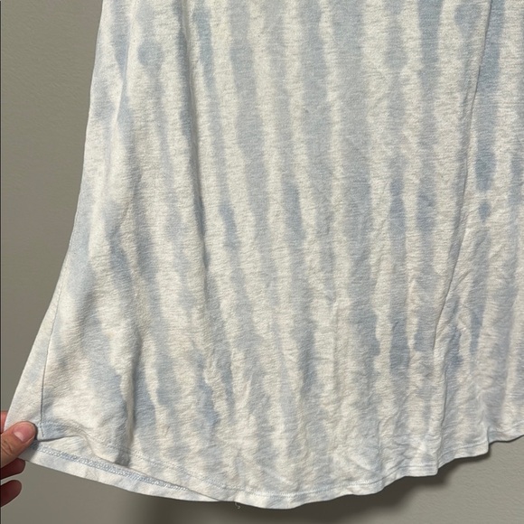 Athleta White and Blue Tank Top Relaxed Fit - Picture 4 of 5